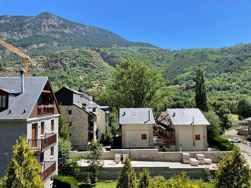 Apartamento Pico De Alba Benasque Exteriör bild